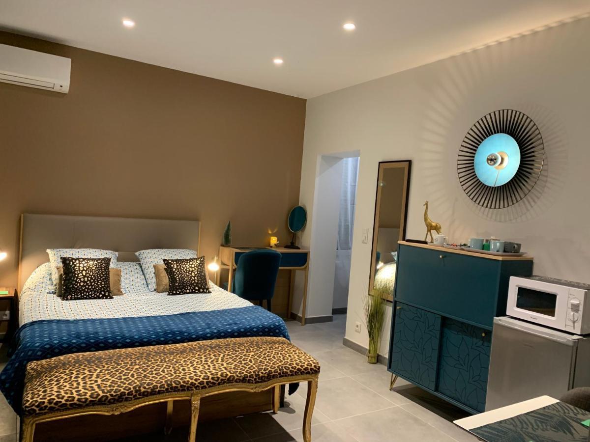 La Corsa Chambre Familiale Deluxe นาร์บอนน์ ภายนอก รูปภาพ
