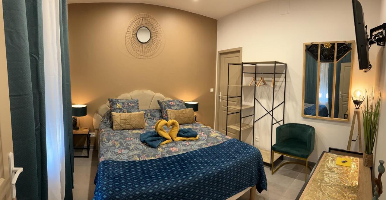 La Corsa Chambre Familiale Deluxe นาร์บอนน์ ภายนอก รูปภาพ