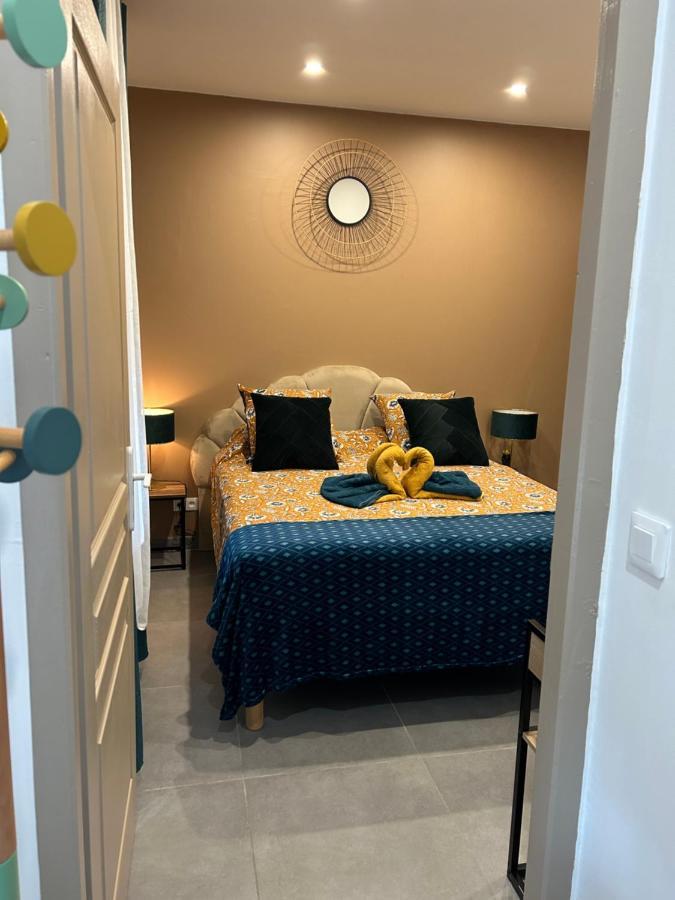 La Corsa Chambre Familiale Deluxe นาร์บอนน์ ภายนอก รูปภาพ