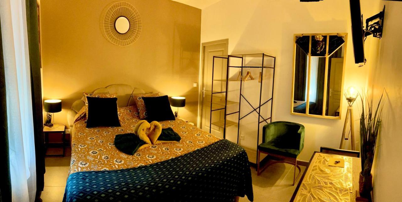 La Corsa Chambre Familiale Deluxe นาร์บอนน์ ภายนอก รูปภาพ