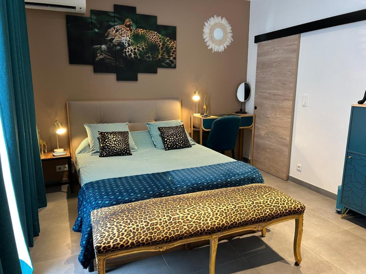 La Corsa Chambre Familiale Deluxe นาร์บอนน์ ภายนอก รูปภาพ